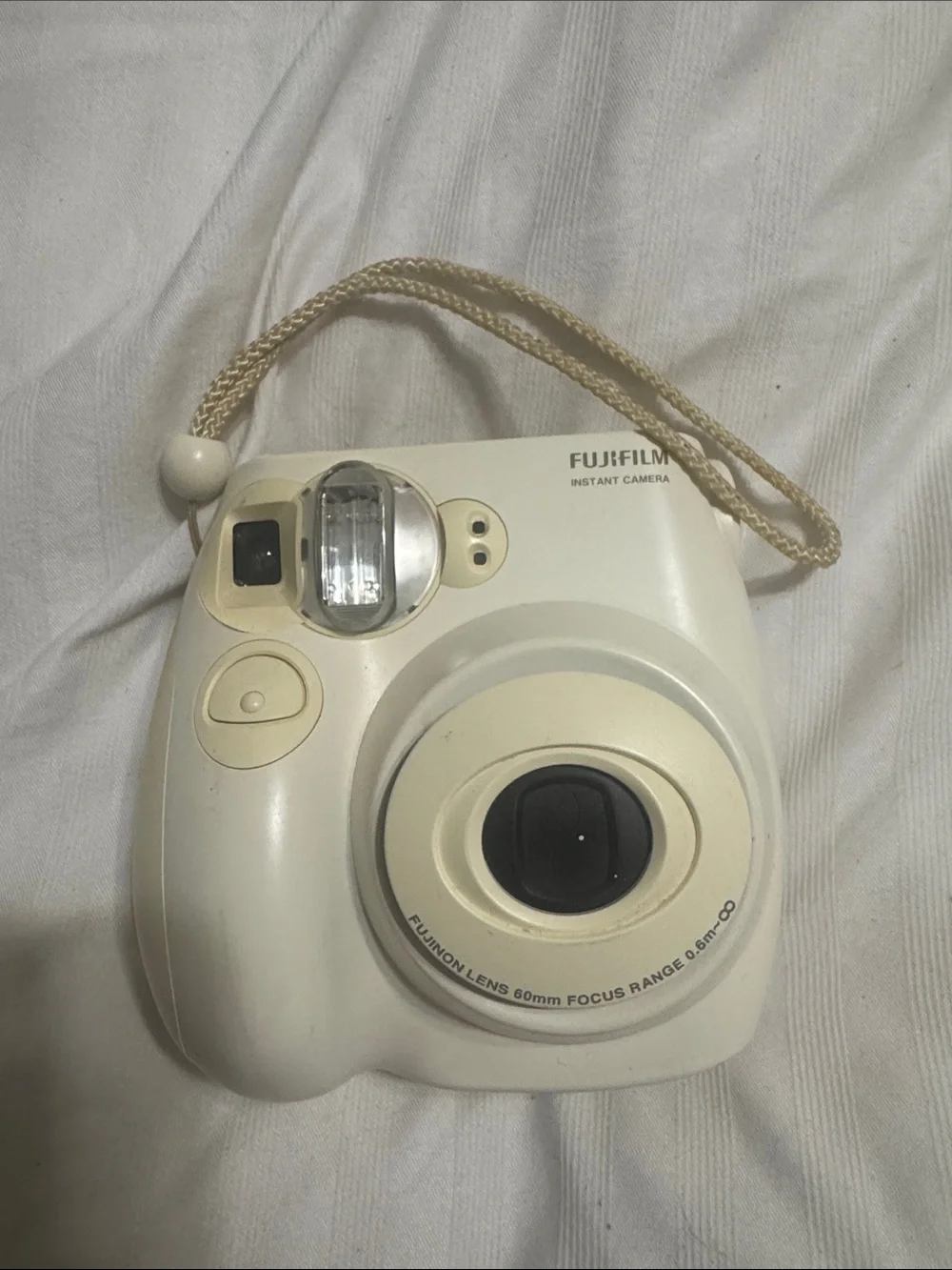 Fujifilm Instax Mini 7S Instant Camera - Cream/Off-White